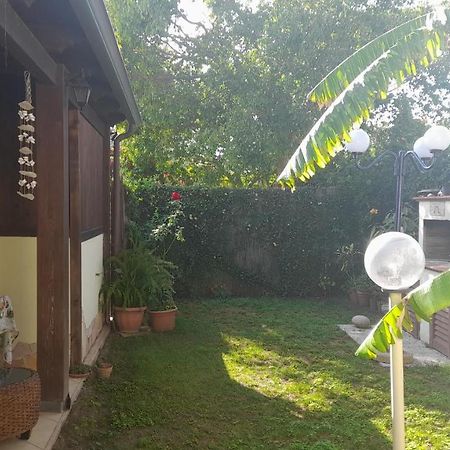 Brezza Di Mare Appartamento In Villa Con Giardino E Spiaggia ,Casa Vacanze Al Mare Quartu Sant'Elena Exterior photo